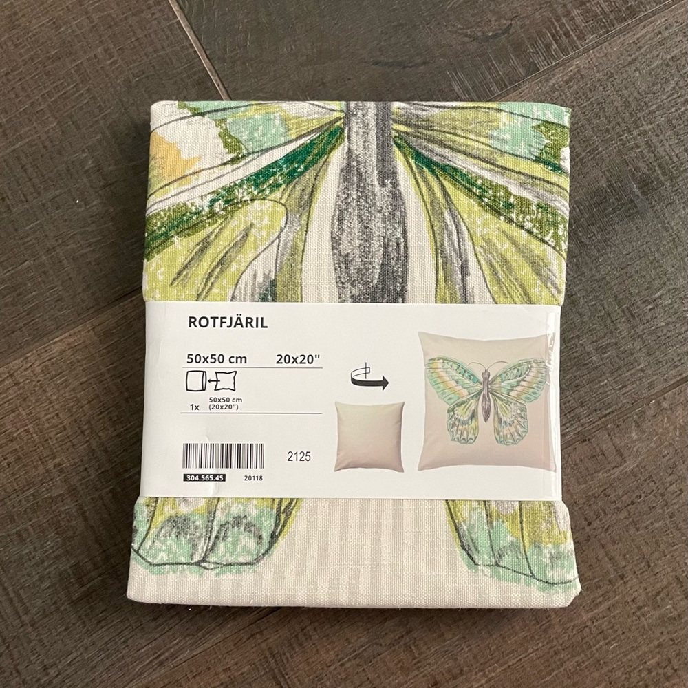 Butterfly Pillow Cover 🦋 NWT!
